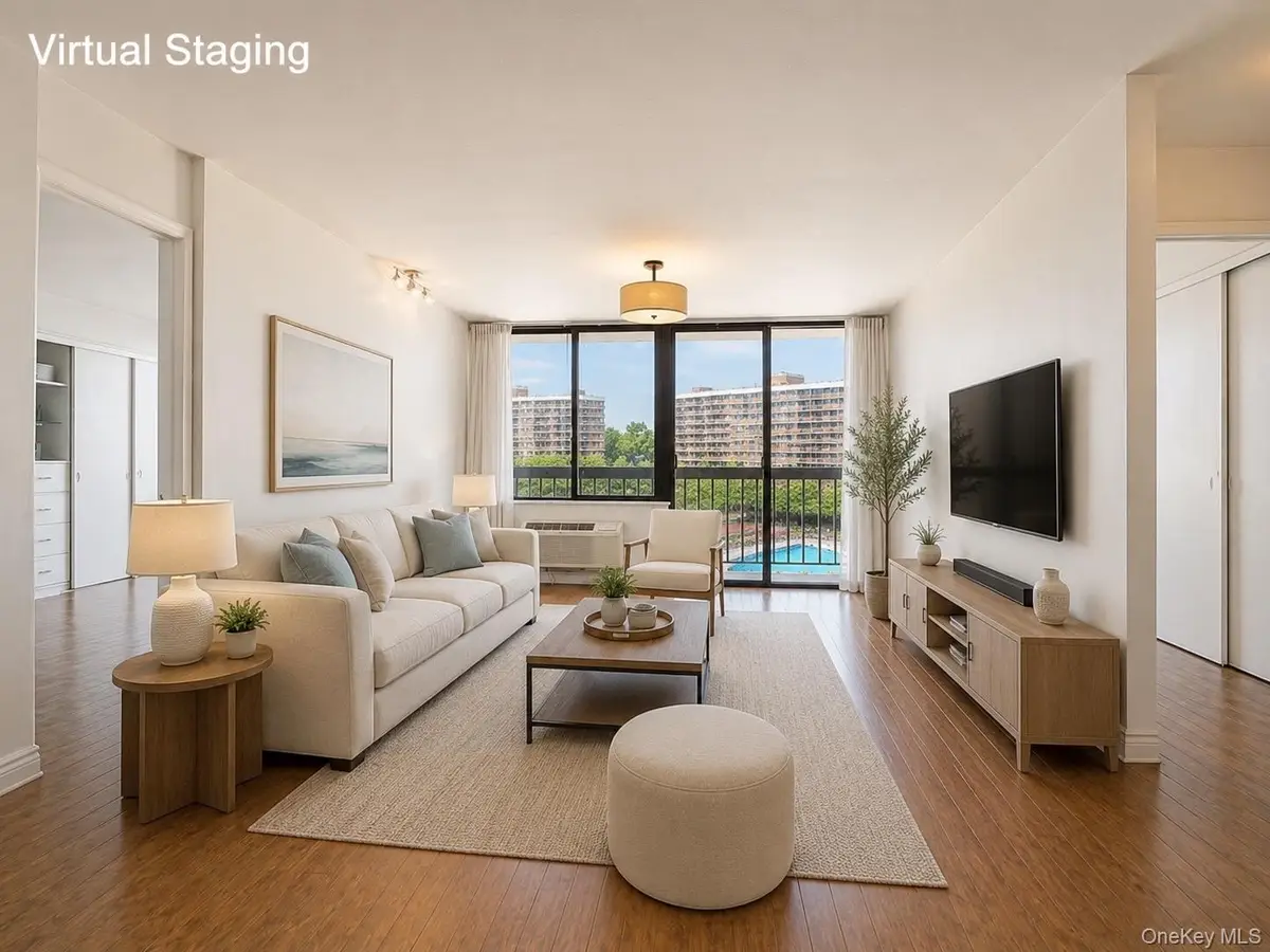 15038 Union Turnpike #8M, Flushing, NY 11367 - #1