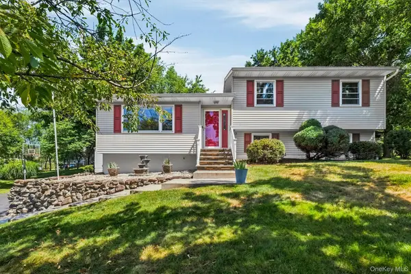 58 Decker Drive, Washingtonville, NY 10992