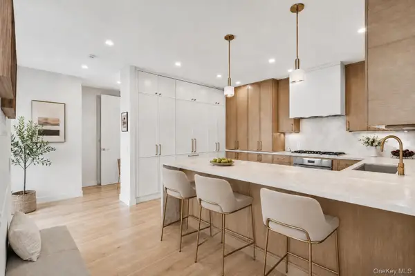 350 Albany Street #10BC, New York (Manhattan), NY 10280