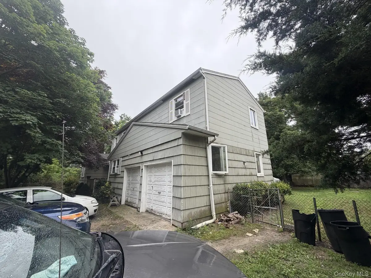 8 Windus Drive, Shirley, NY 11967 - #1