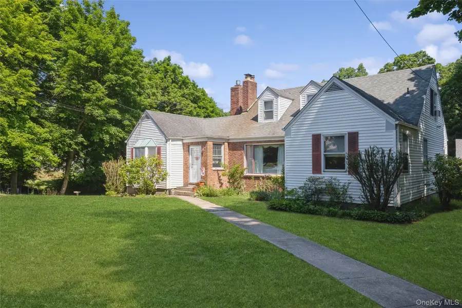 199 N Country Road, Port Jefferson, NY 11777 - #2