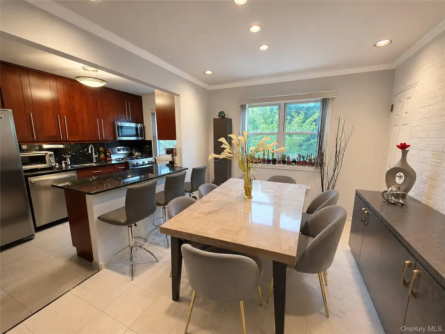 89-35 Shore Parkway #4, Howard Beach, NY 11414 - #2