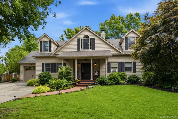 83 Hedgerow, Commack, NY 11725