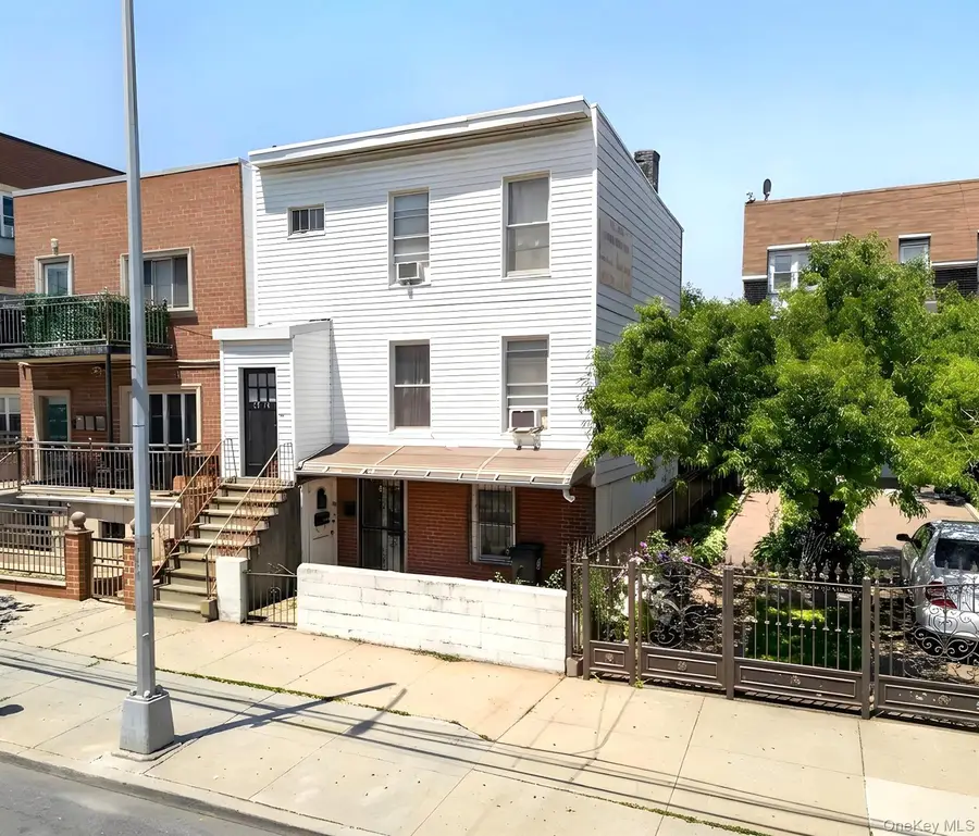 25-14 Crescent Street, Astoria, NY 11102 - #2
