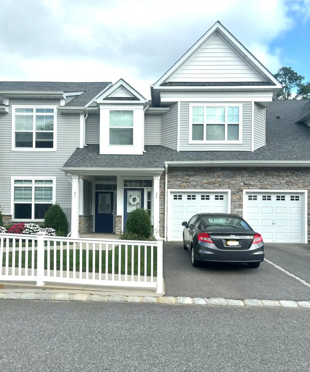 42 Meadowbrook Lane, Smithtown, NY 11787 - #1