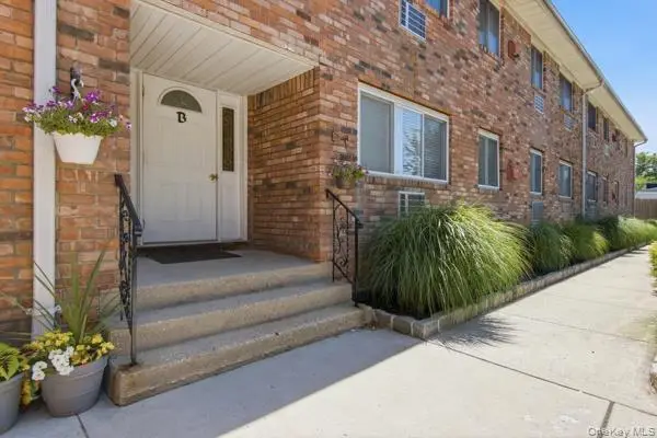 105 Prime Avenue #B6, Huntington, NY 11743 - #2