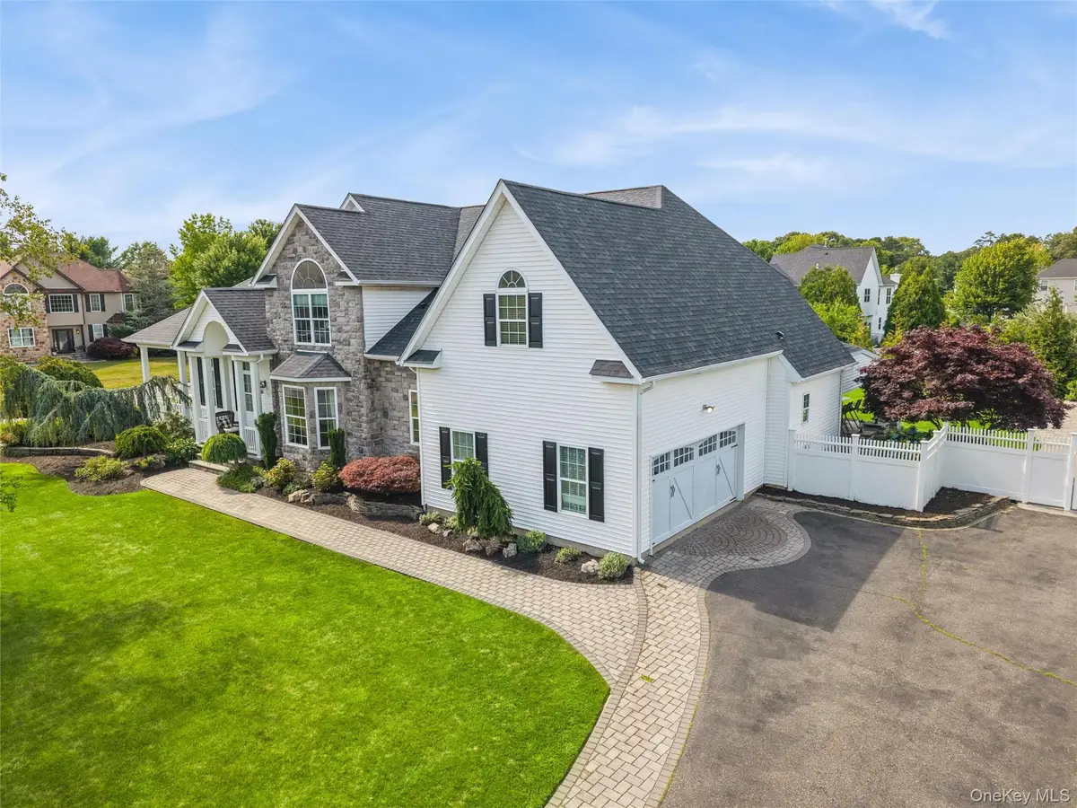 5 Biltmore Drive, Shoreham, NY 11786 - #1