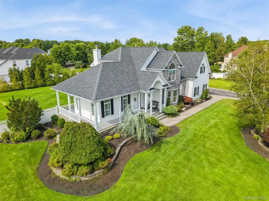 5 Biltmore Drive, Shoreham, NY 11786 - #2