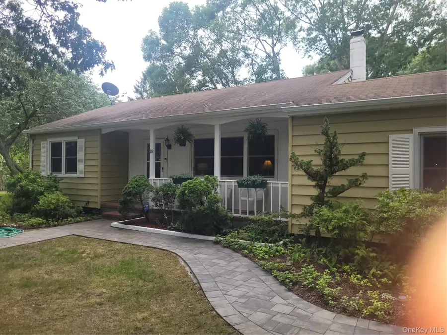 10 Graham Road, Hampton Bays, NY 11946 - #2