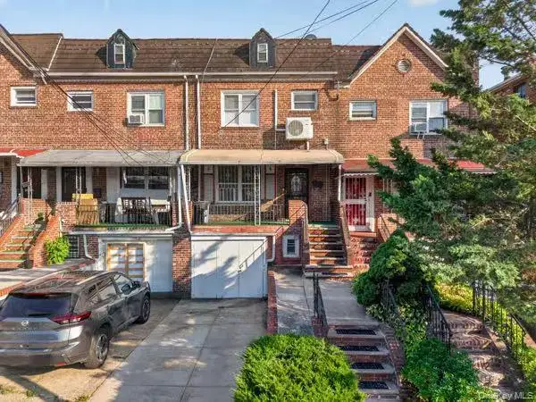 102-08 62nd Road, Forest Hills, NY 11375