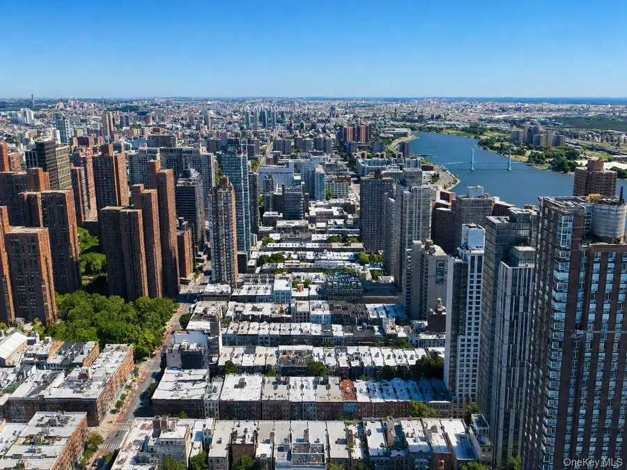 326 E 93rd Street, Manhattan, NY 10128 - #2
