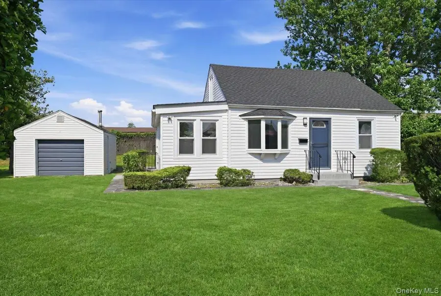 310 West Drive, Copiague, NY 11726 - #3