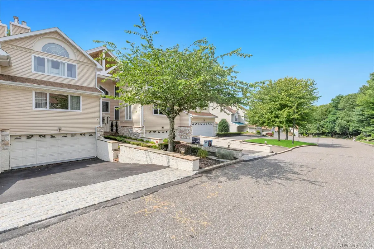 6 Princess Tree Court, Port Jefferson, NY 11777 - #1