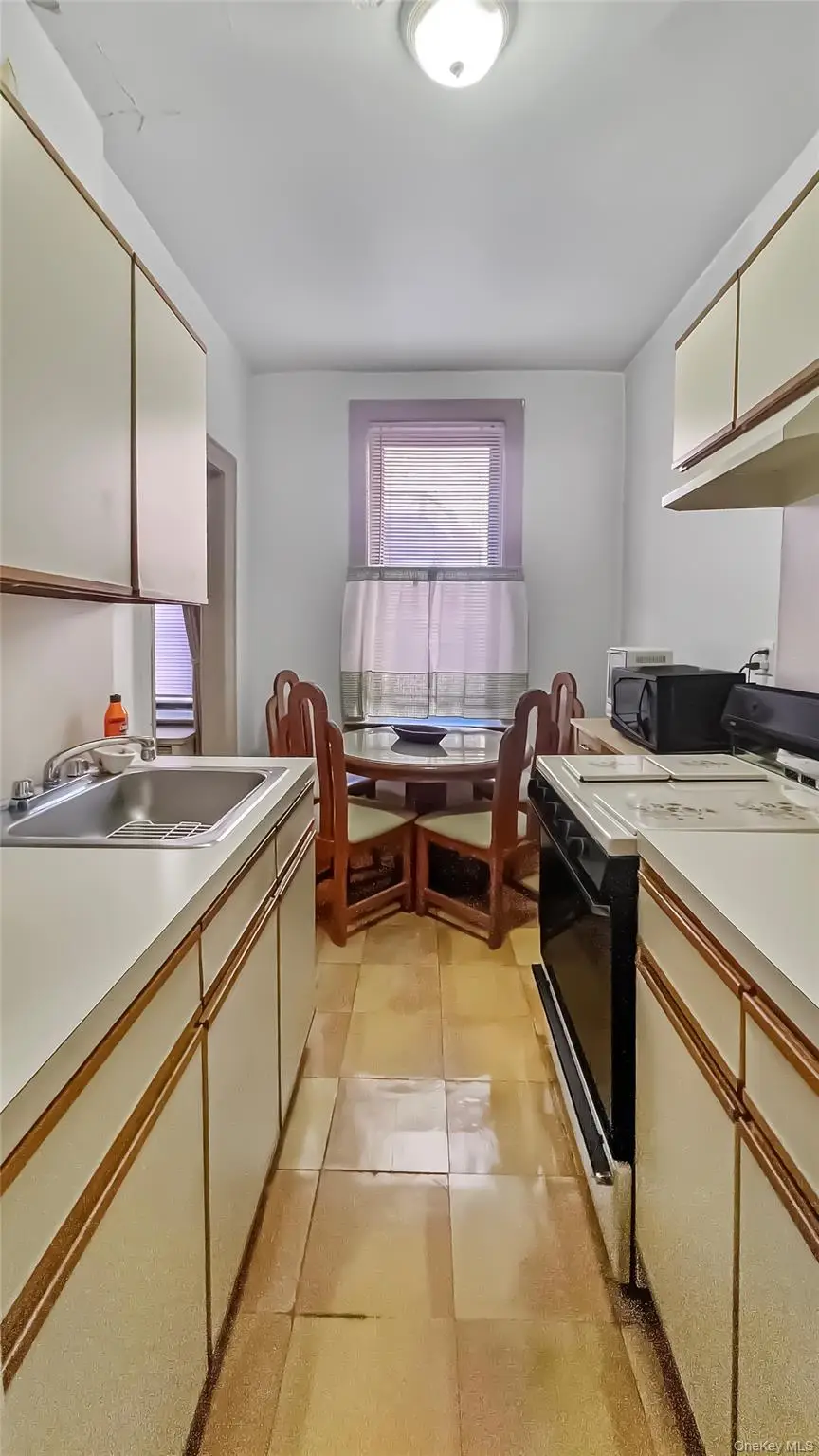 37-20 81st #5G, Jackson Heights, NY 11372 - #3