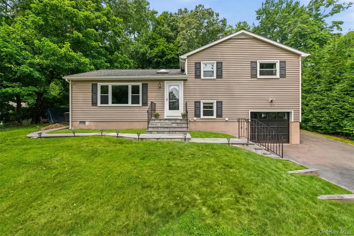 17 Ridge Road, Cortlandt Manor, NY 10567 - #1