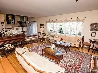 13 Westland Drive, Glen Cove, NY 11542 - #3