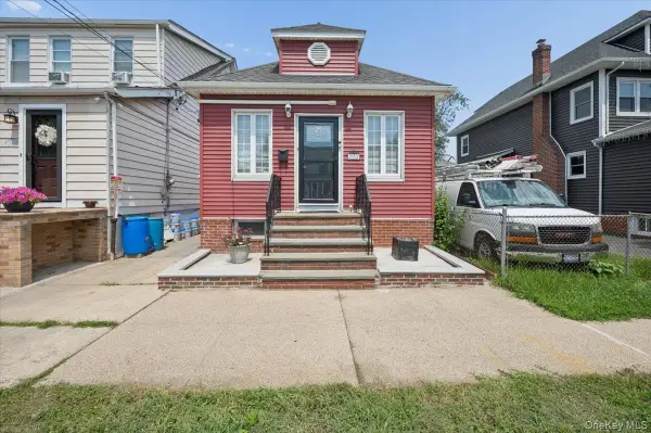 2915 Sommer Place, Bronx, NY 10465