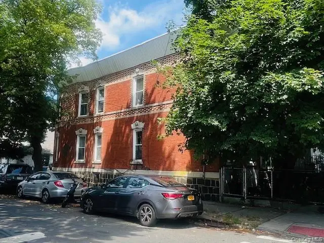 8692 102nd Street, Richmond Hill, NY 11418 - #2