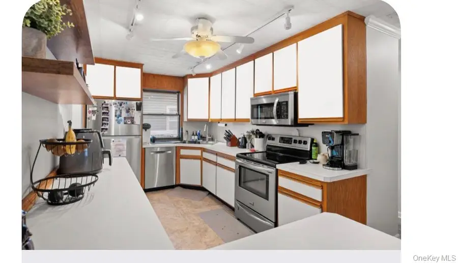 219 Venetian Boulevard, Lindenhurst, NY 11757 - #3
