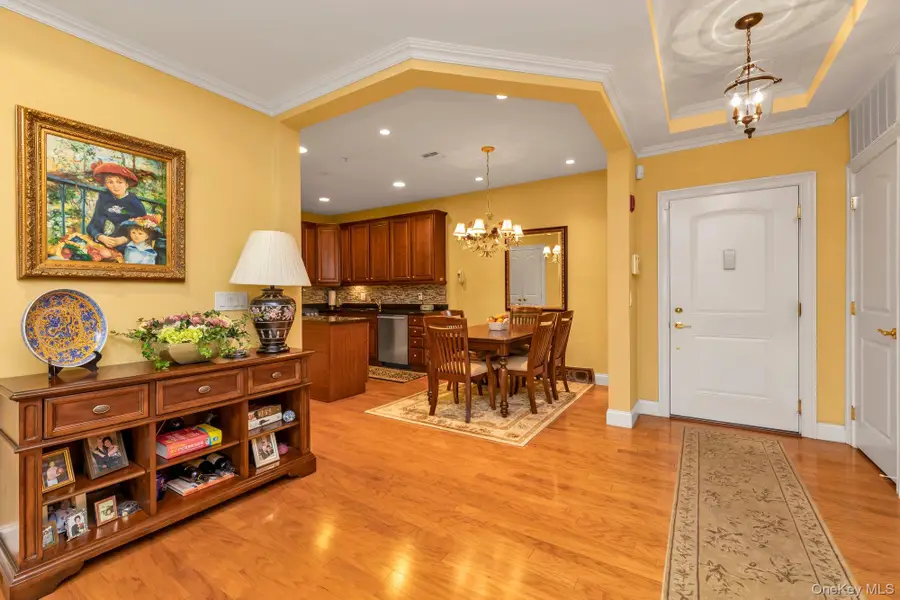 348 Trotting Lane, Westbury, NY 11590 - #2