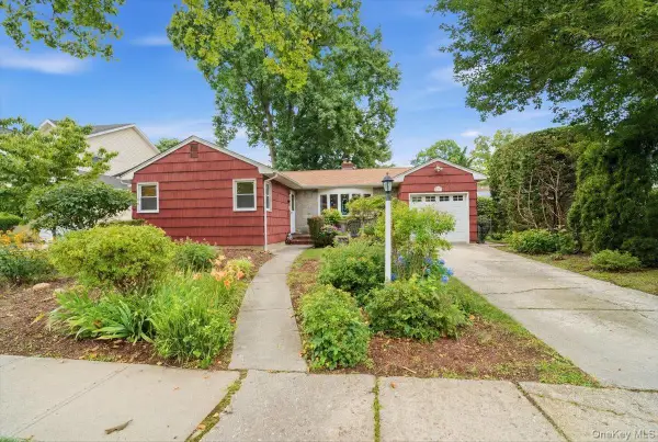 626 Mead Terrace, South Hempstead, NY 11550