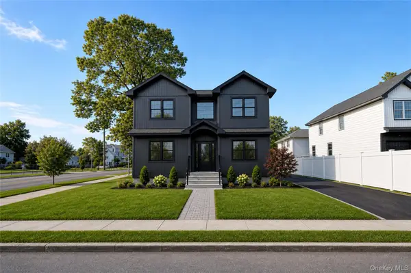 1320 R Street, Elmont, NY 11003