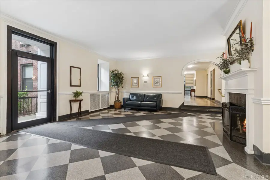 73-20 Austin Street #1E, Forest Hills, NY 11375 - #2