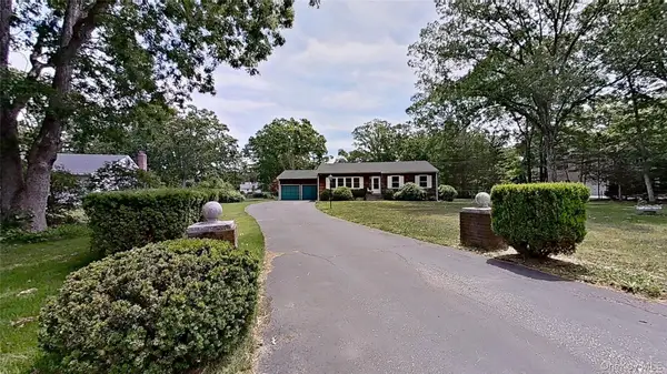 347 Miller Place Road, Miller Place, NY 11764