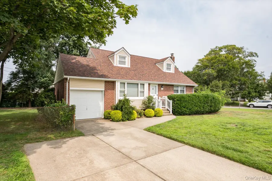 1162 Whitehall Lane, Wantagh, NY 11793 - #2