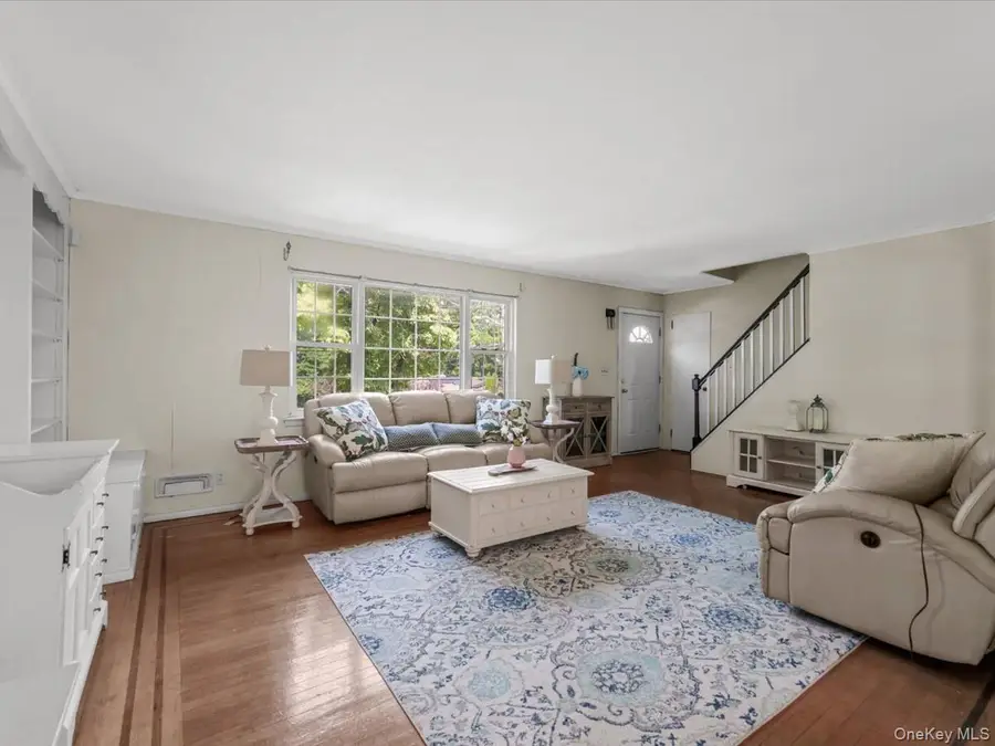 42 Berkshire Road, Yonkers, NY 10710 - #3