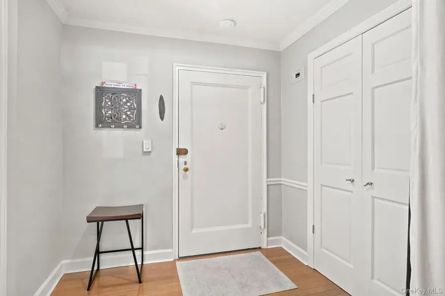 7 Chateaux Circle #7x, Scarsdale, NY 10583 - #3