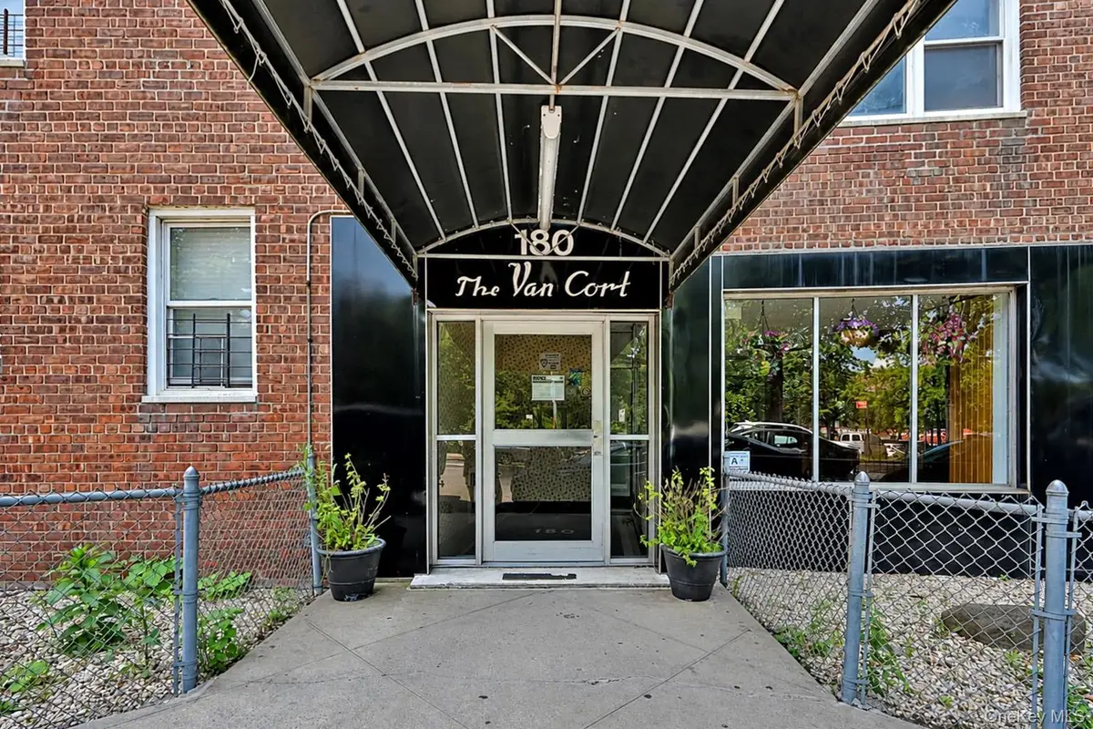 180 Van Cortlandt Park S #5C, Bronx, NY 10463 - #1