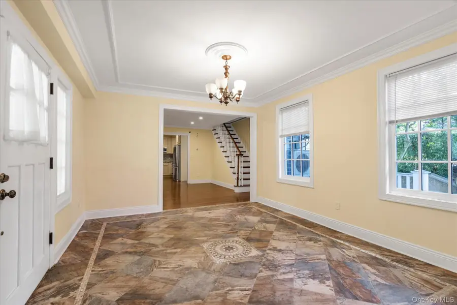 240-02 Poplar Street, Douglaston, NY 11363 - #3
