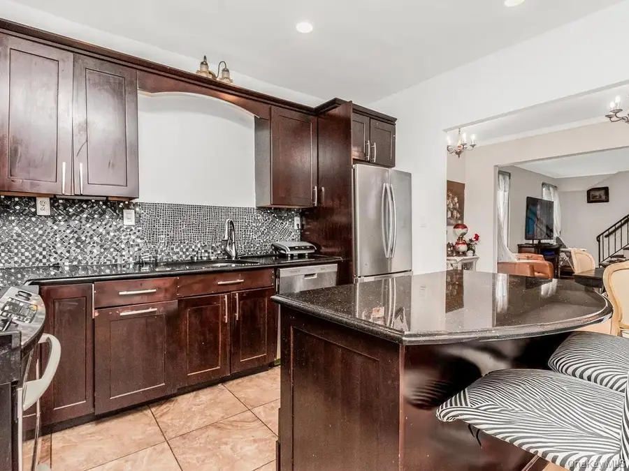 642 Park Avenue, Yonkers, NY 10703 - #2