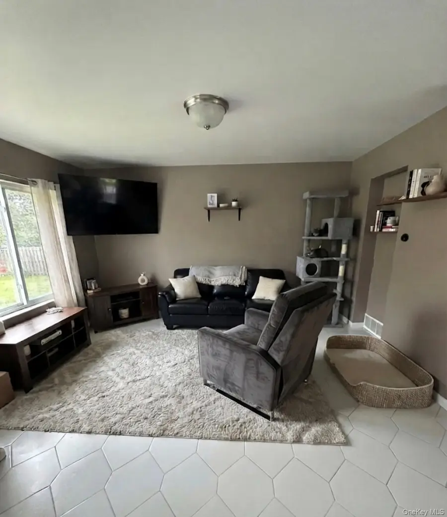 3058 Barkley Avenue, Bronx, NY 10465 - #2