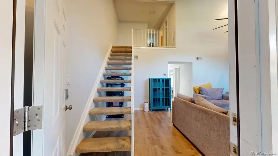 10 Amesworth Court, Middle Island, NY 11953 - #3