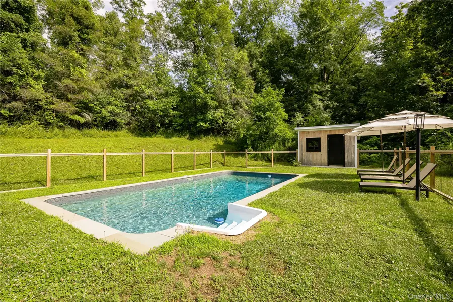 4 Cove Road, Rhinebeck, NY 12572 - #2