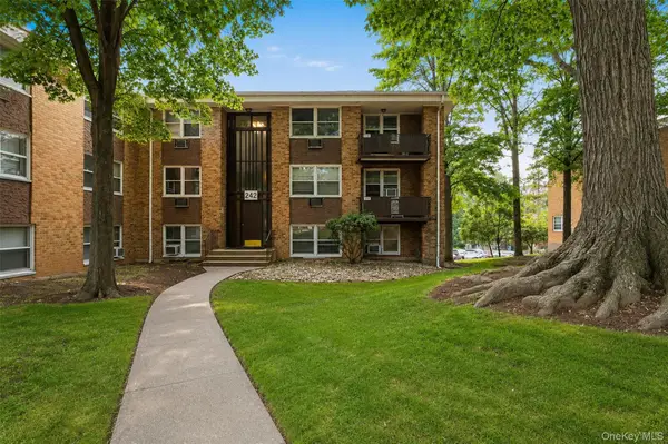 242 Kearsing Parkway #A, Monsey, NY 10952