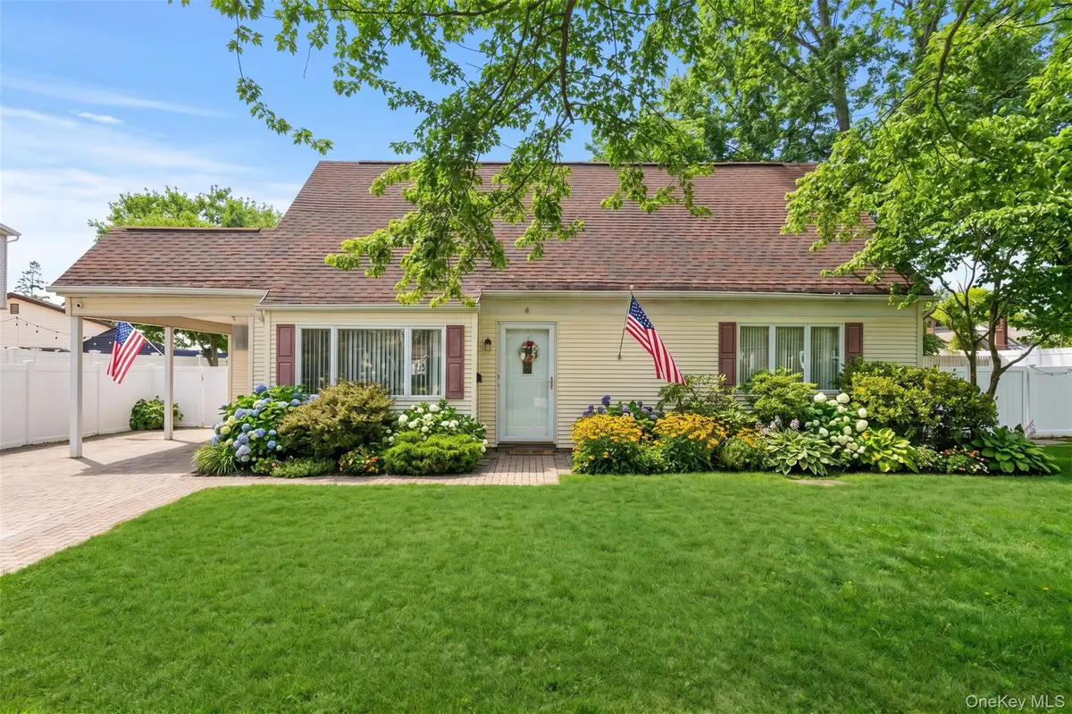4 Erlwein Court, Massapequa, NY 11758 - #1