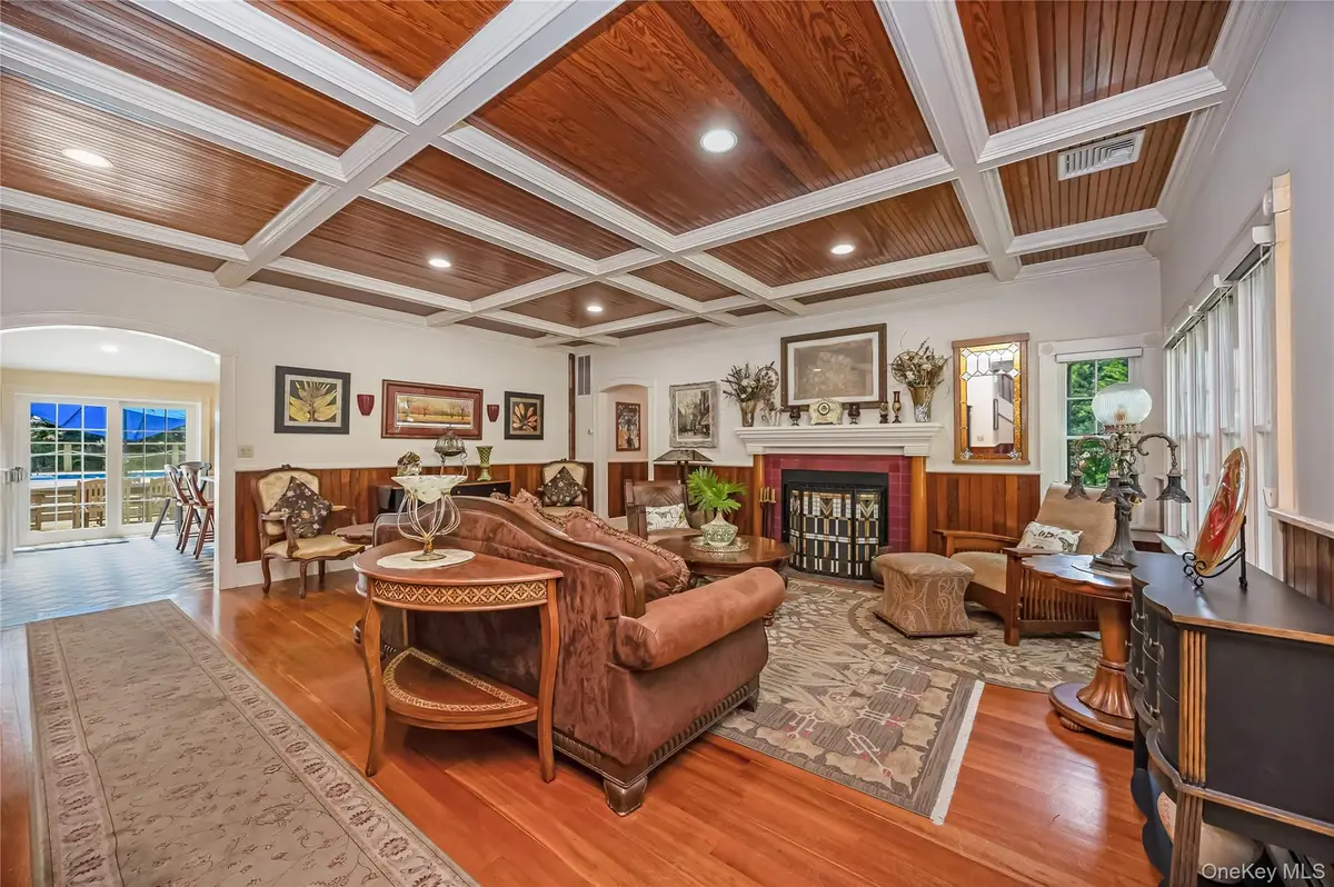 14 Danes Street, Blue Point, NY 11715 - #1