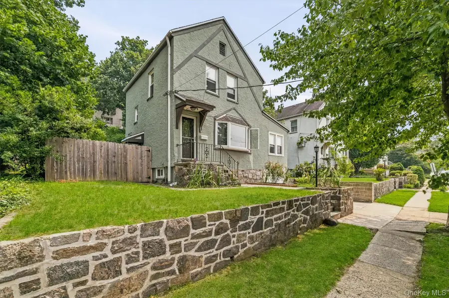218 Sedgwick Avenue, Yonkers, NY 10705 - #2