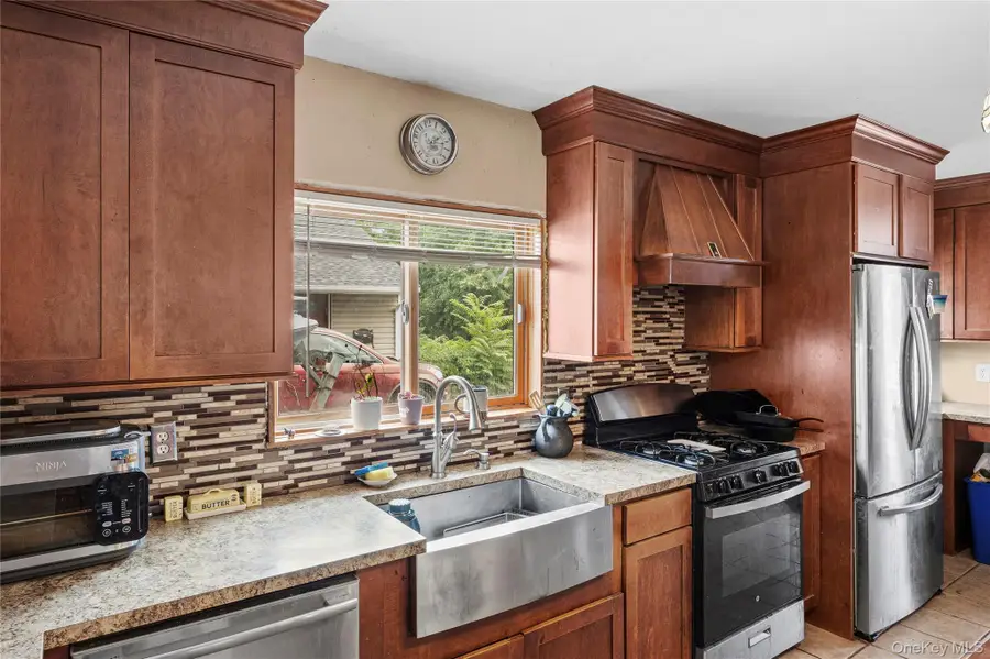 547 Sunnybrook Drive, Oceanside, NY 11572 - #3