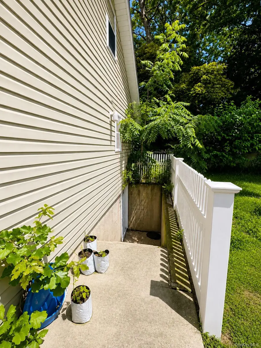 64 Cedarhurst Avenue, Selden, NY 11784 - #3