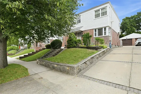6715 215th Street, Oakland Gardens, NY 11364