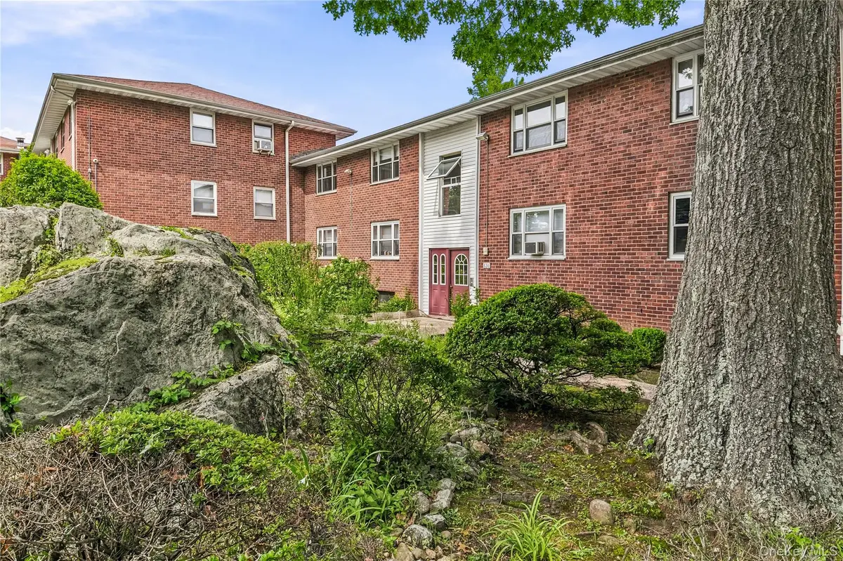 836 N Broadway #2D, Yonkers, NY 10701 - #1