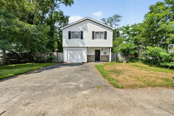 174 Beaver Drive, Mastic Beach, NY 11951