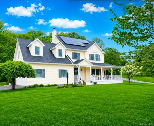 24 Robyn Drive, Marlboro, NY 12542