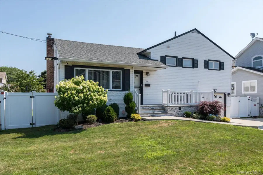 857 Virginia Avenue, North Bellmore, NY 11710 - #2