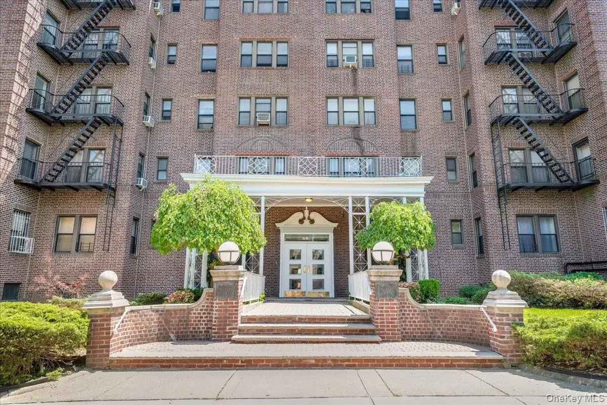 170-40 Highland Avenue #401, Jamaica, NY 11432 - #1