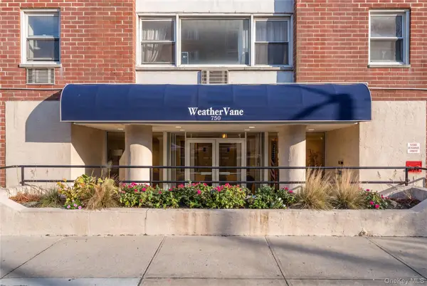 750 Shore Road #2D, Long Beach, NY 11561